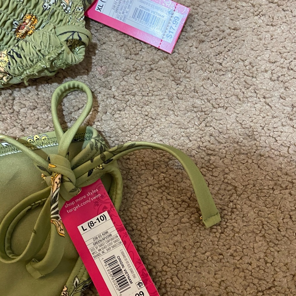 Target Bathing suit - Picture 2 of 2